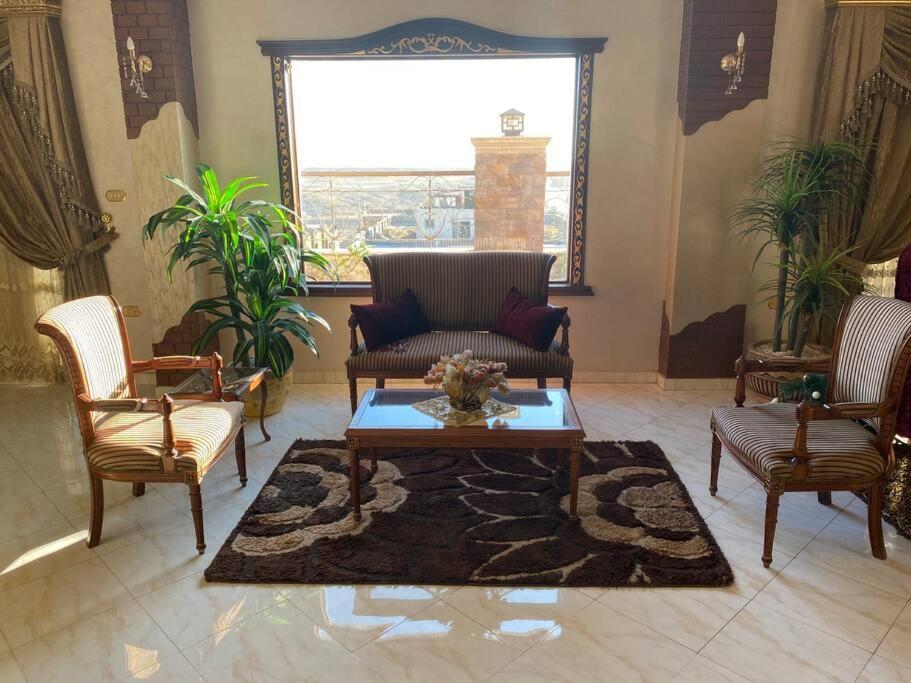 Royal Pyramids Palace Residence カイロ エクステリア 写真