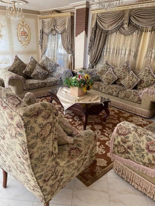 Royal Pyramids Palace Residence カイロ エクステリア 写真