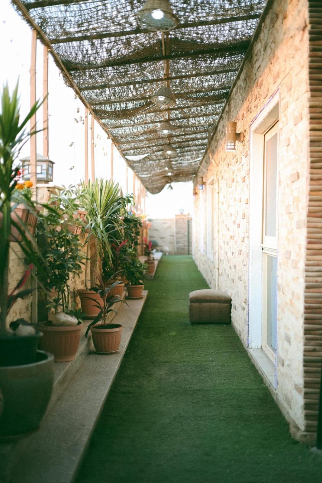 Royal Pyramids Palace Residence カイロ エクステリア 写真