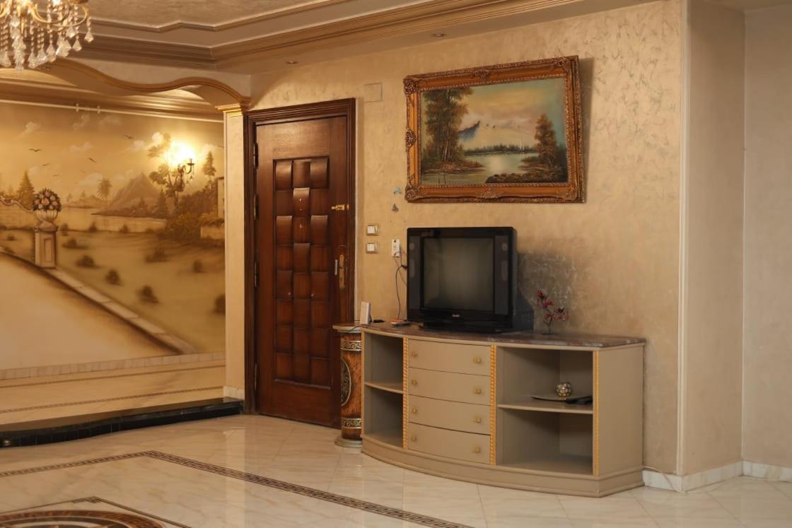 Royal Pyramids Palace Residence カイロ エクステリア 写真