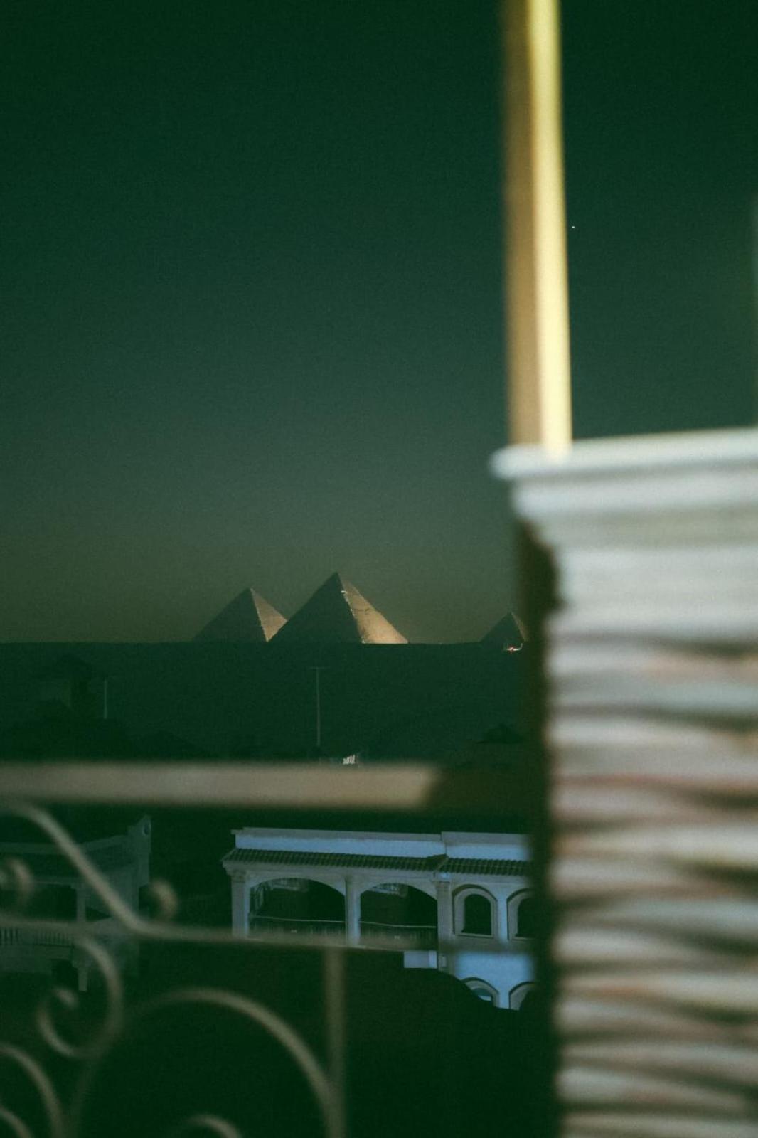 Royal Pyramids Palace Residence カイロ エクステリア 写真